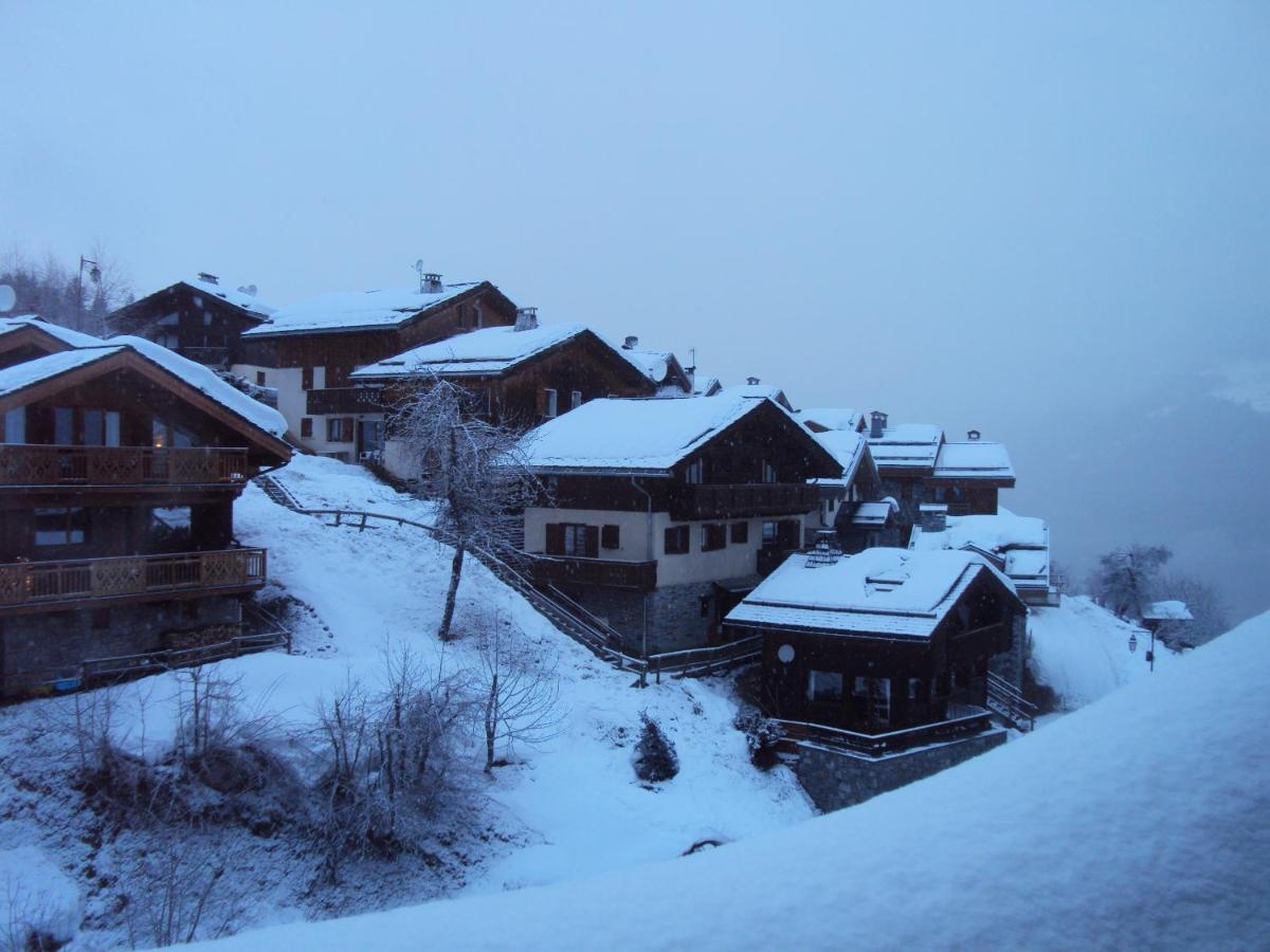 La Tania Kalinka Duplex Apartment Luaran gambar